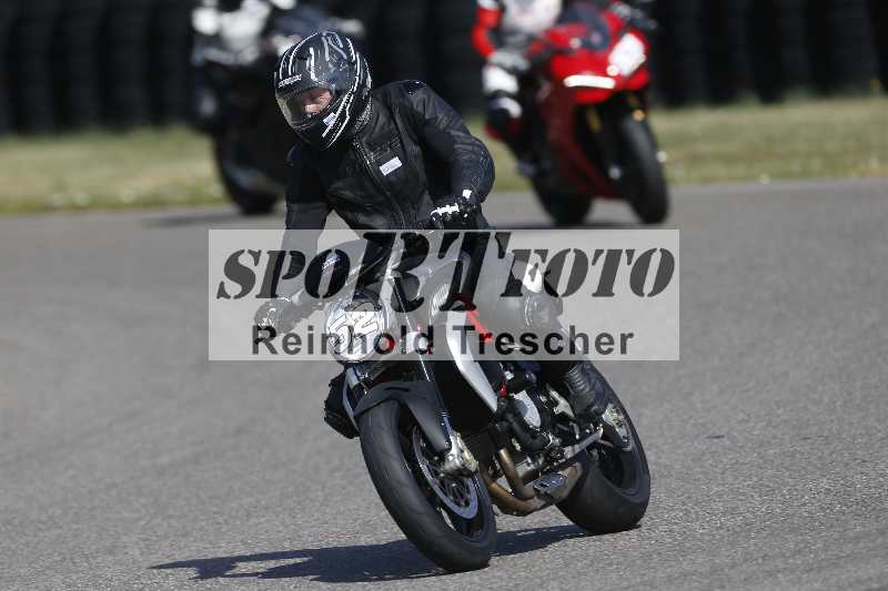 /21 17.06.2026  Ducati Schweiz Track Warmup ADR/Gruppe blau/52
